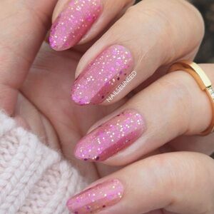 B2G1 COSMO CRUSH Color Street Nail Strips